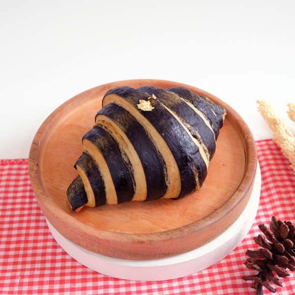 9. Croissant Choco Cream